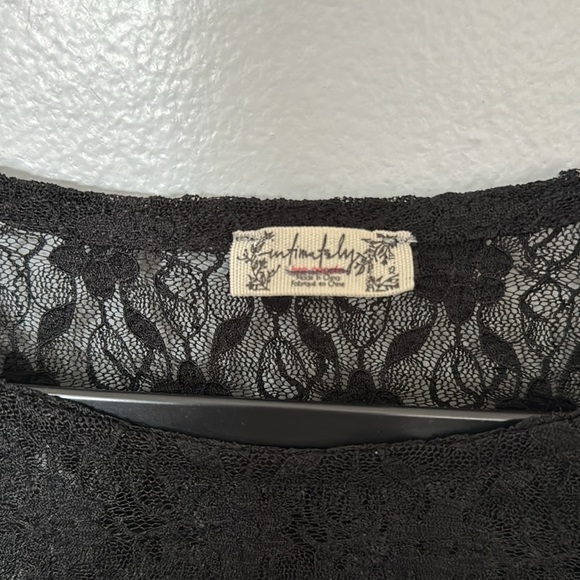 Intimately Free People Lace Top NWOT Size XS - Picture 6 of 7